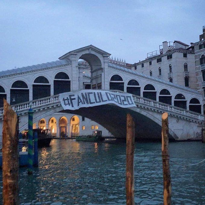 Capodanno 2021 Foto Venezia Divertente Saluto al 2020.