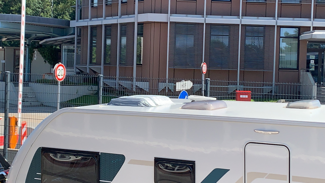 AC9186E6-32E3-4440-8096-107D0888B34C