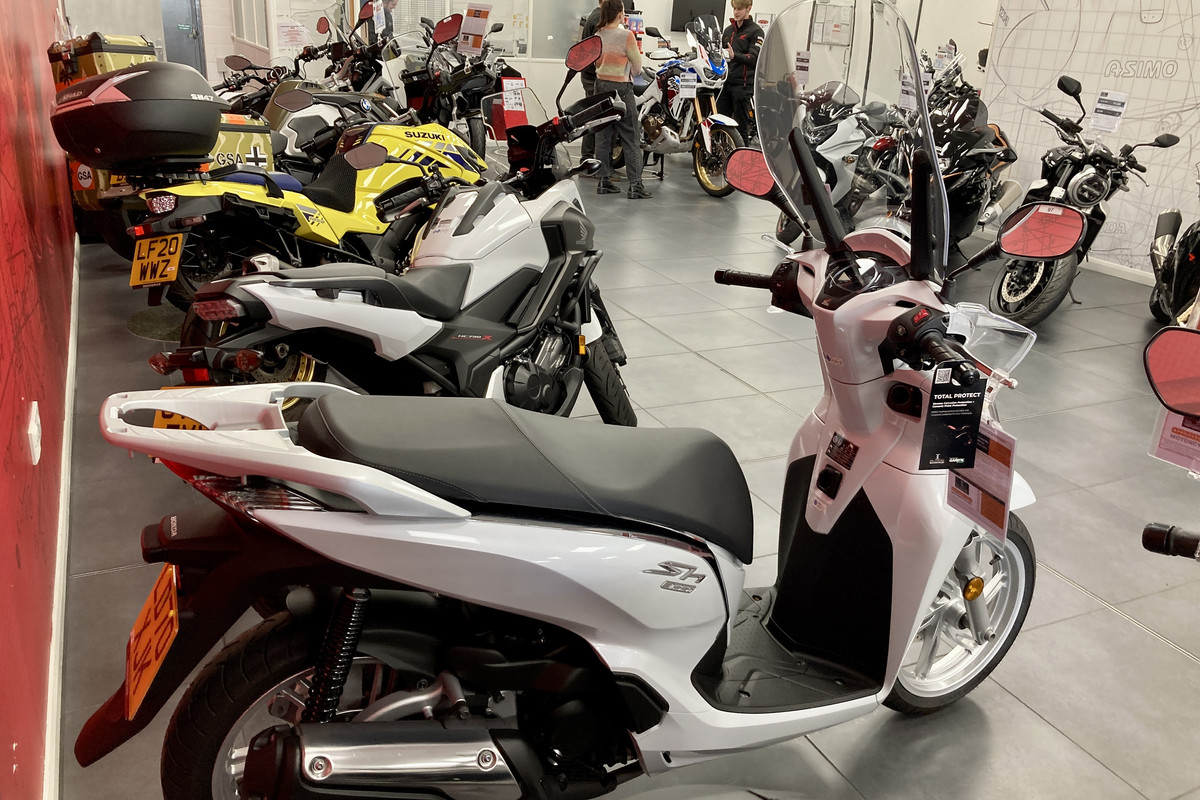 F7A84765-5C61-4FFE-BC08-578DD2051FEC