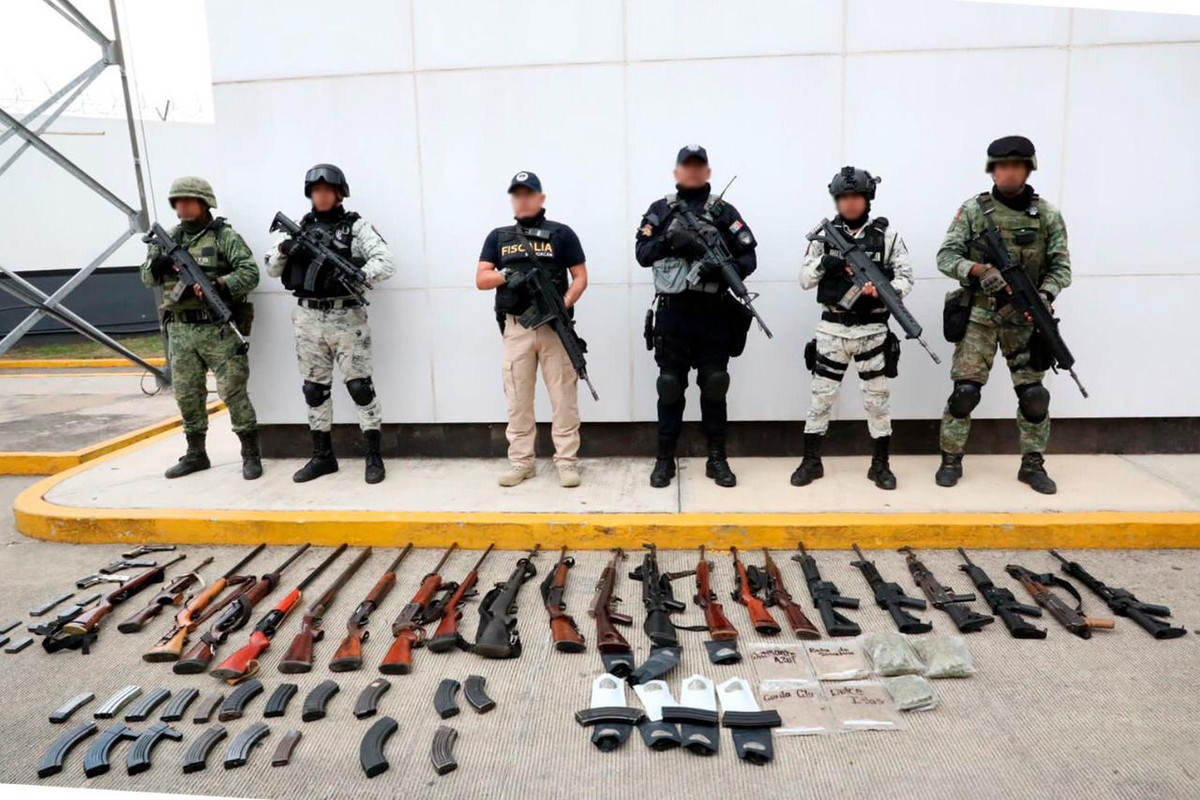 Tiroteo entre narcos, del CJNG, Los Viagras y Pueblos Unidos, deja autos quemados