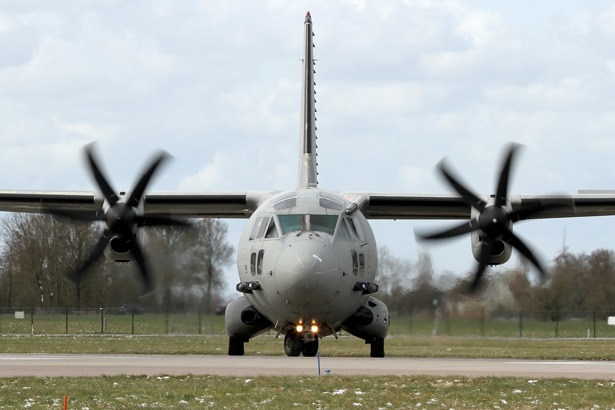 263_C-27J_AMI_MM62218 ∕ 46-82_98° Gr TM