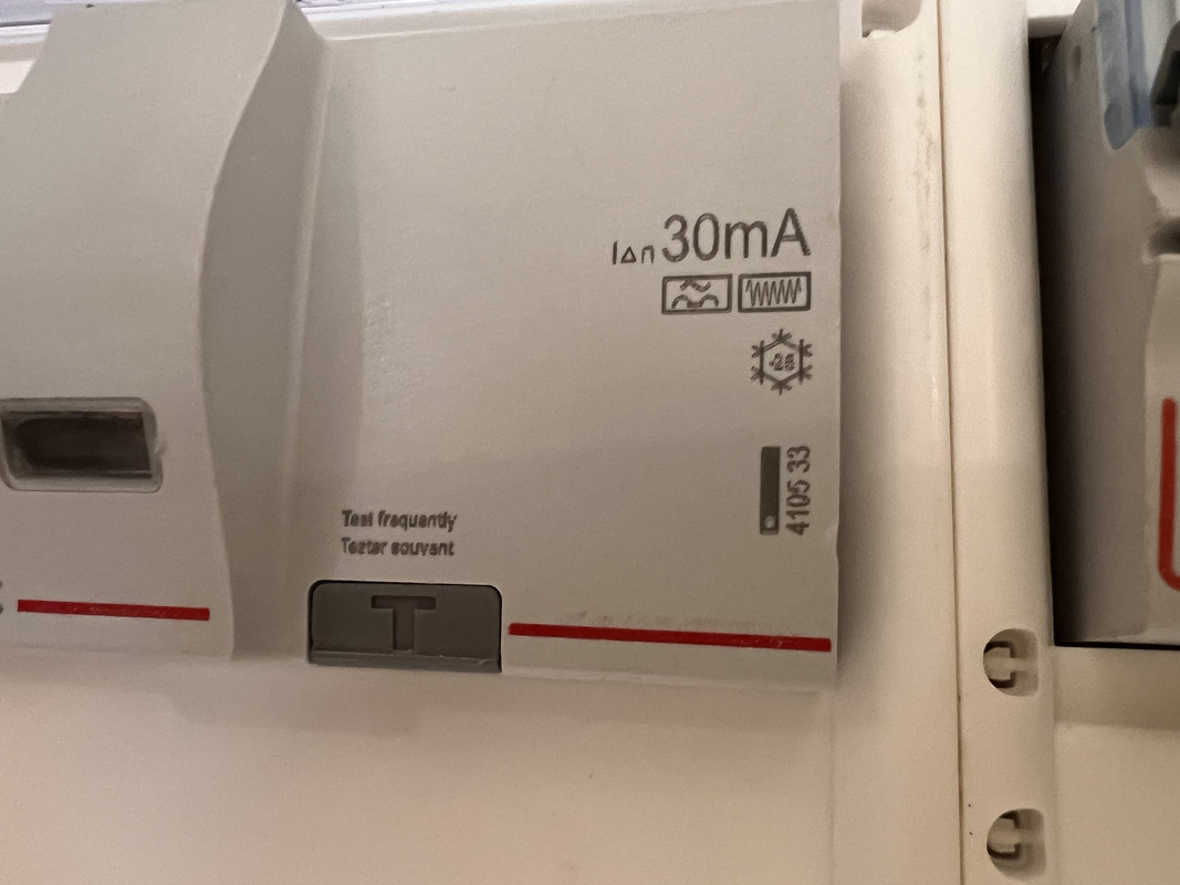 F5C18A3E-017E-4A58-900F-D5D4CB171EF4