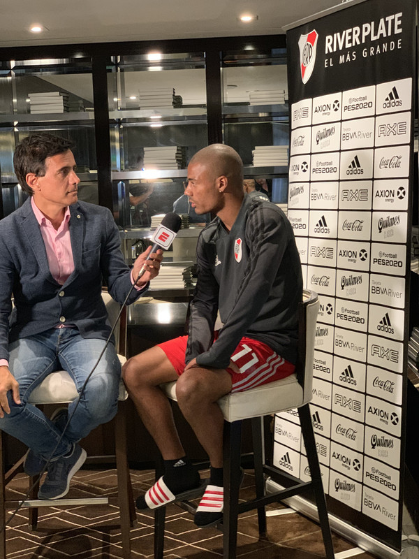 FD89E3D8-AAD2-4E4F-87BF-66A2C135B92F