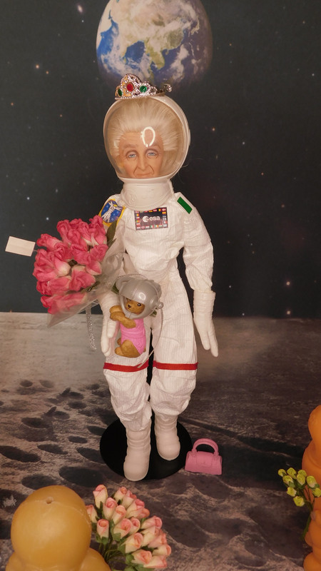 К космонавтике 2024 и барбейское 022