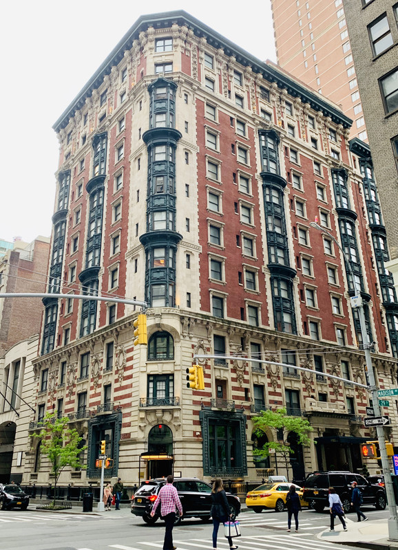 07100084-11F6-4574-A7E1-8BDBE20E41DE