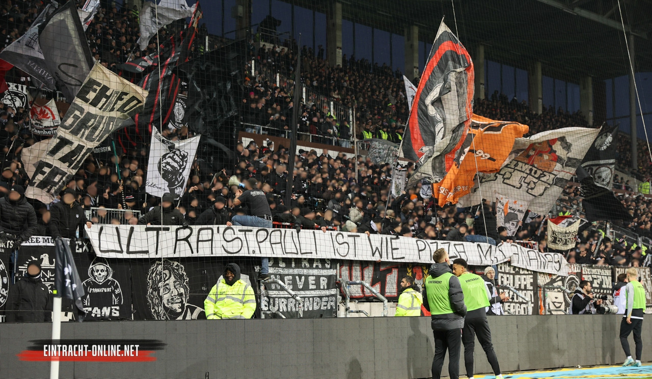 24-25-fc-st-pauli-eintracht-frankfurt-0020
