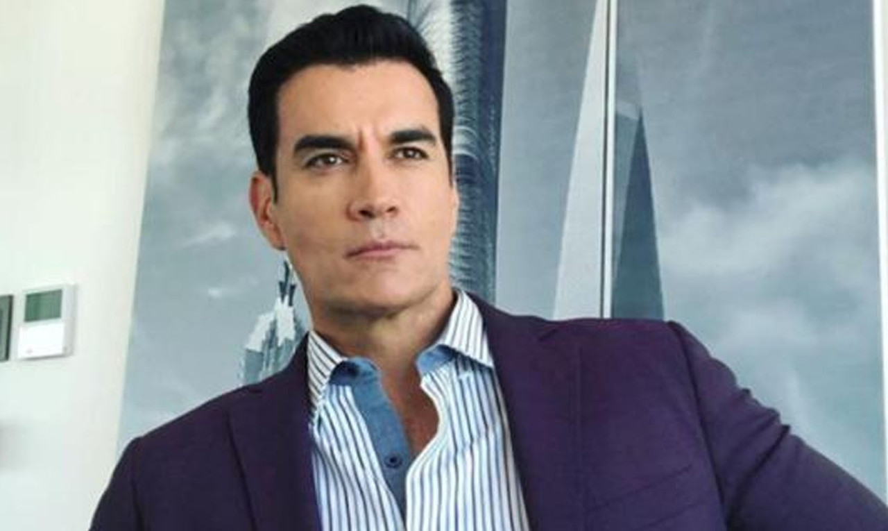 ¿David Zepeda intentó ligar a una fan en Instagram? Ventilan conversación