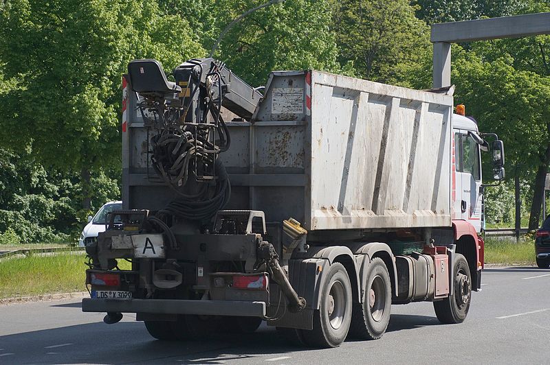 LKW mit Ladekran DSC02484