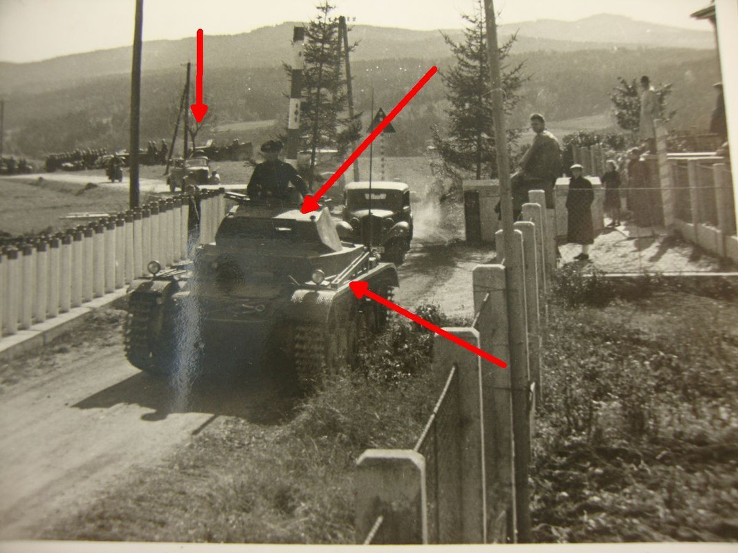 Panzer II bein Grenzübertritt, Polen, Grenze, Ei