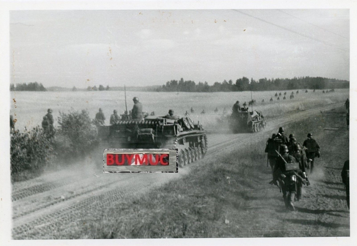 LARGE FOTO PANZER TANK STURMGESCHÜTZ RUSSIA TSCH