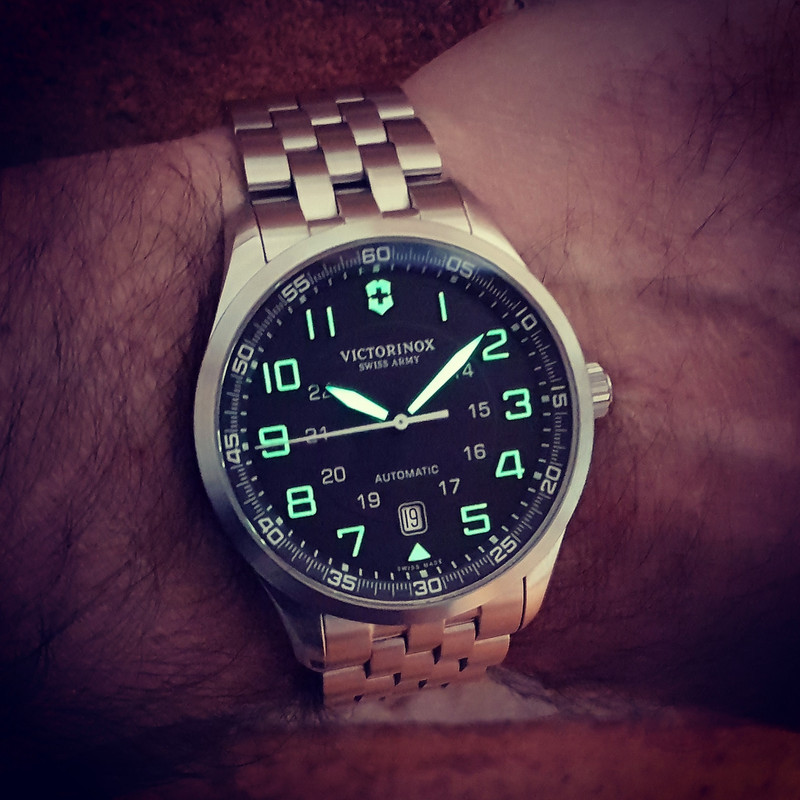 Victorinox Swiss Army AirBoss Mechanical #241508 (2)