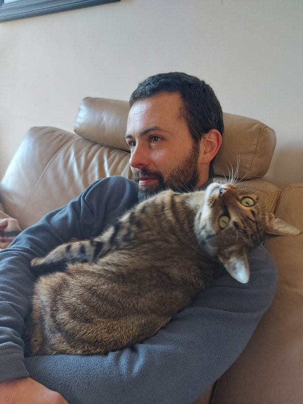 received_1377335276379152