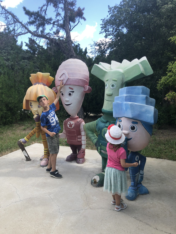 FF12247E-F454-4A9A-AD17-2286B8AB8678