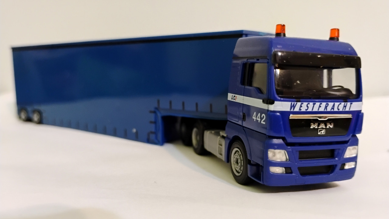 Mach (3521)