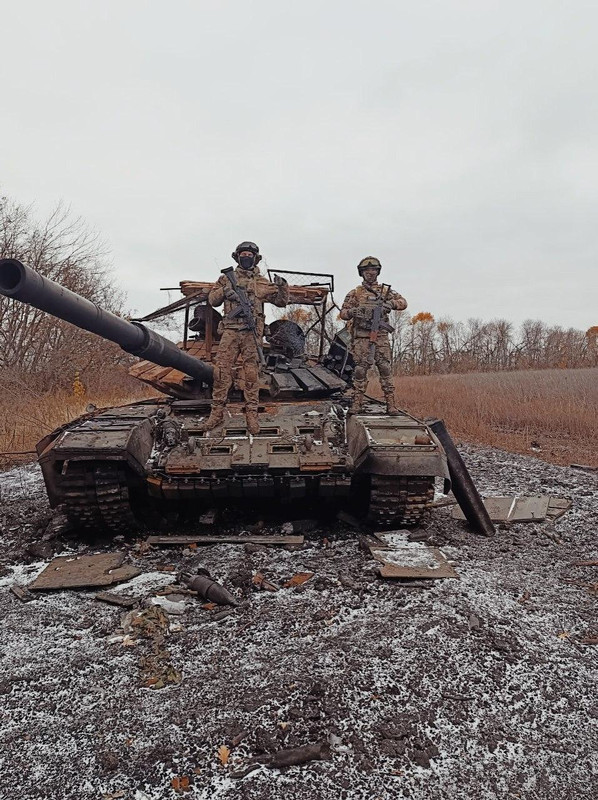 1026 T-72B Obr. 2022 destr 06 11 24