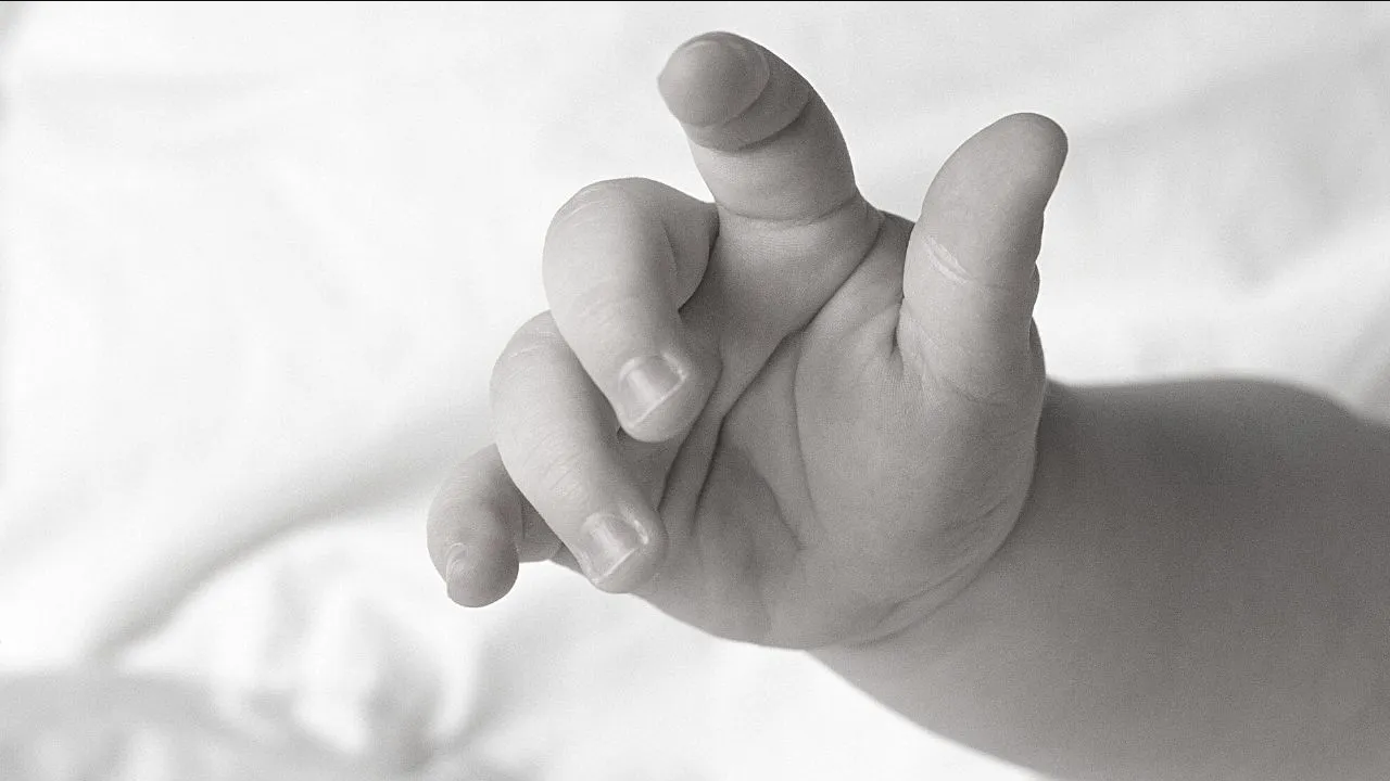 Muerte de una niña es investigada como feminicidio, la madre dijo que se cayó