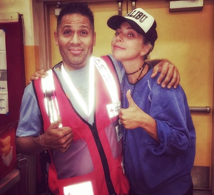 11-13-18-Red-Cross-Shelter-in-LA-001.web