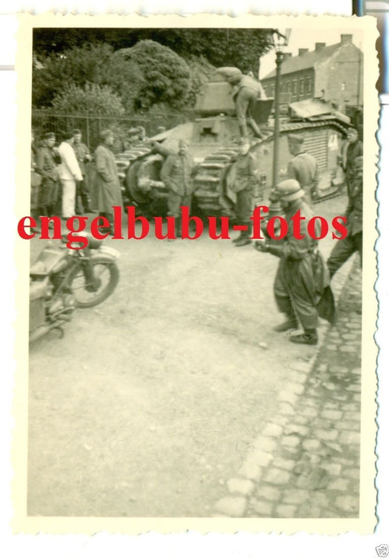 FOTO - PANZER - französischer CHAR1bis - mit Zei