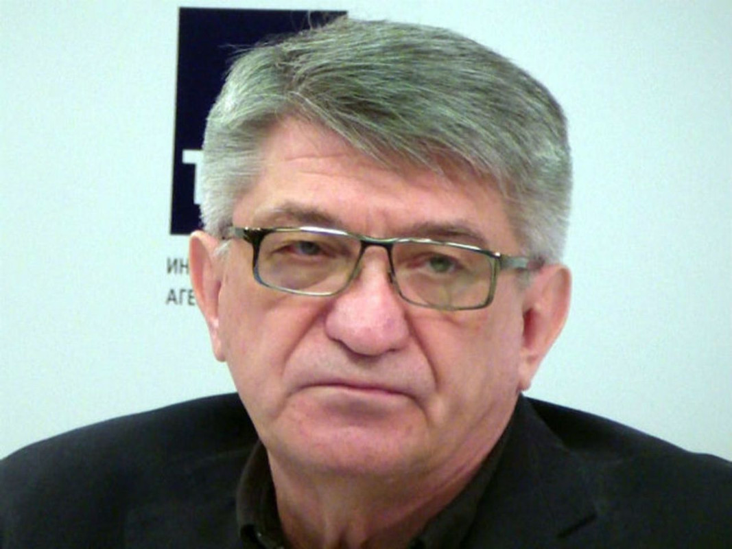 FB2FC5FA-CA7D-4082-8F31-D1AB081A3496