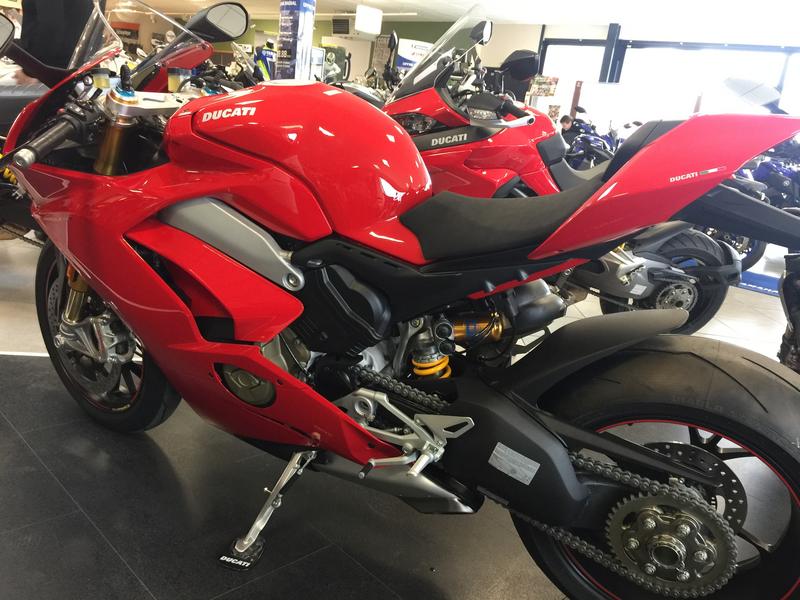 4B822A7B-674C-43C8-9860-5AB3364EE00A