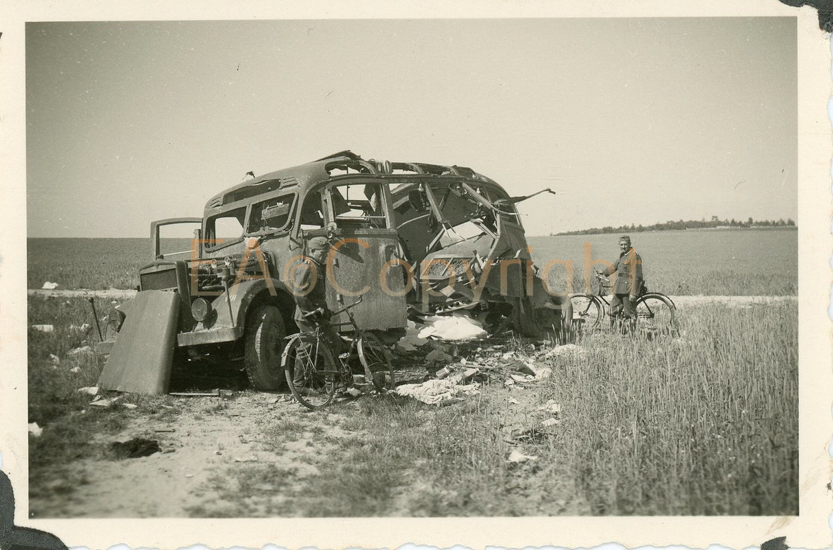 Frankreich Aguilcourt Kämpfe PKW Auto Wagen LKW 