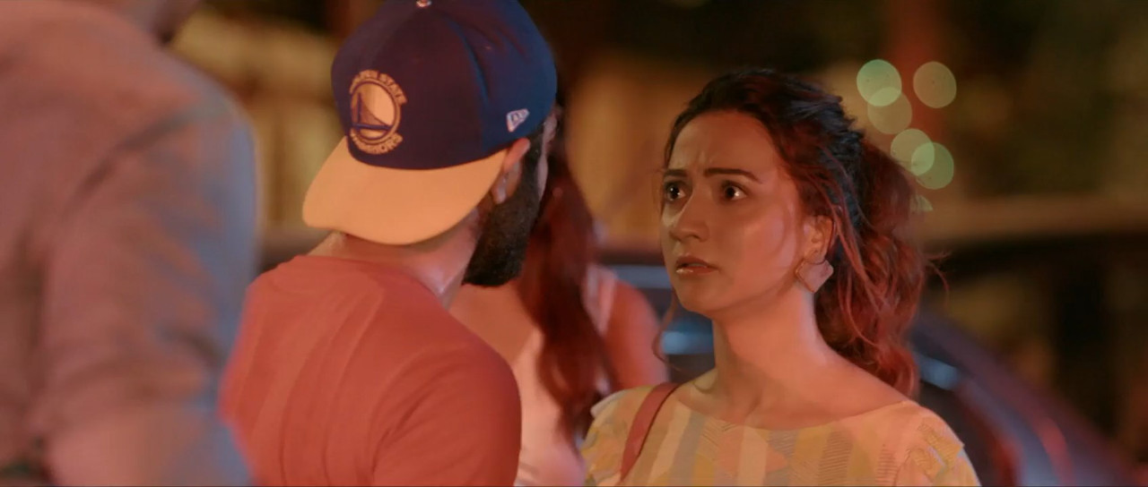 College Romance (2018) Season 1 [Hindi + Tamil + Telugu] WebRip 480p, 720p ESub - Complete Screenshot