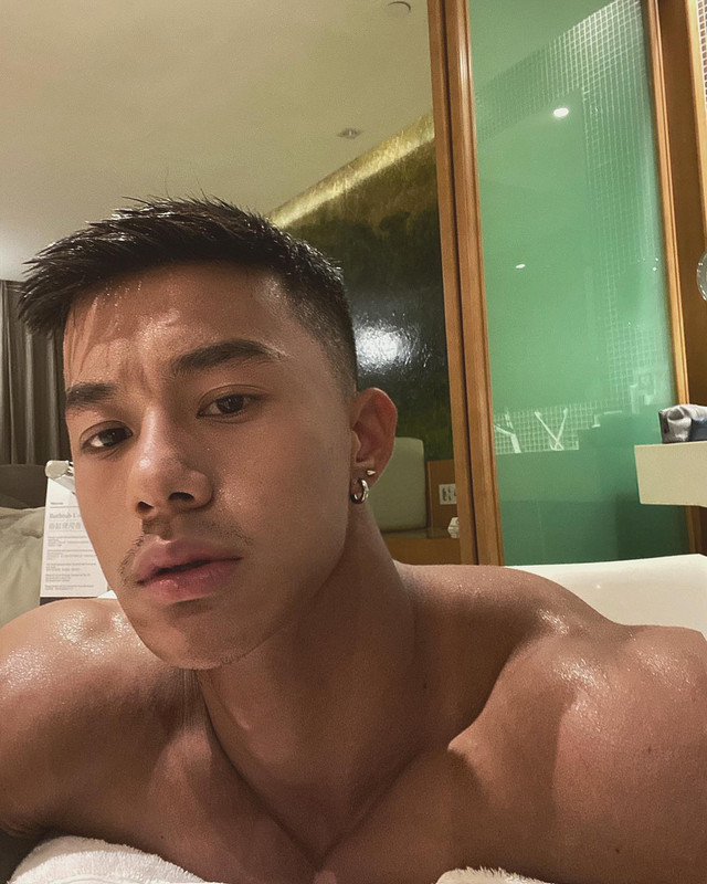 Photo by E  V  Λ  Ν on June 29, 2020.