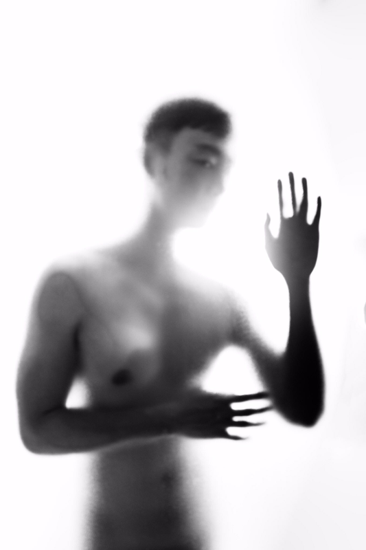 042