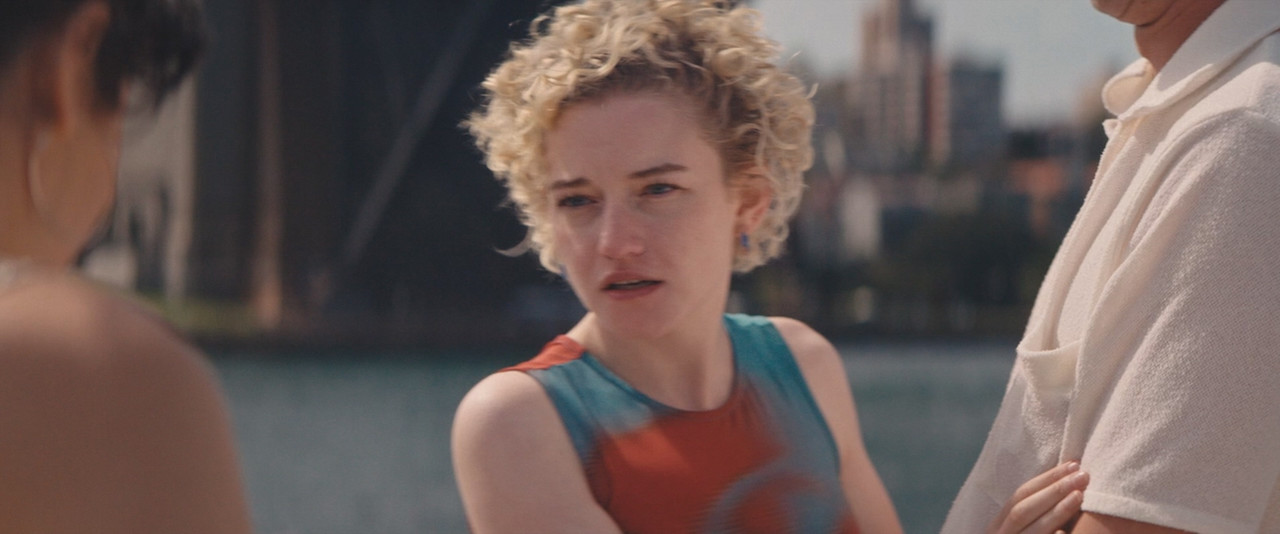 The Royal Hotel (2023) .mkv HD 720p E-AC3 iTA DTS AC3 ENG x264 - FHC.mkv_20240825_212838.931