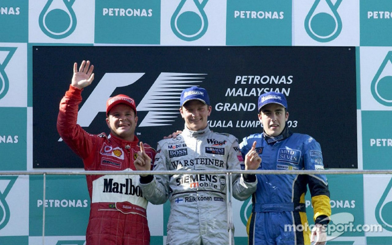 2003 мал подиум