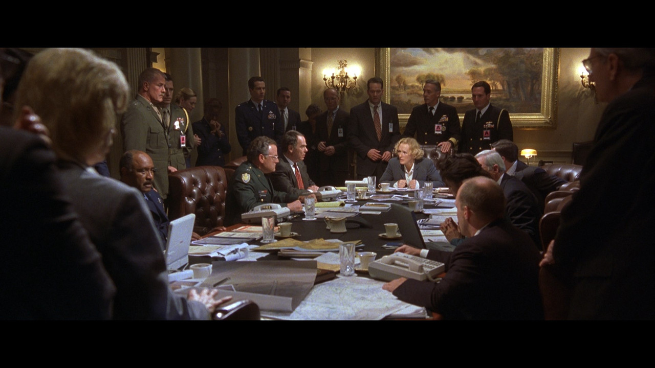 Air-Force-One-1997-1080p-Blu-Ray-REMUX-AVC-True-HD-51-Un-Kn0wn-mkv-snapshot-01-00-21-660.jpg