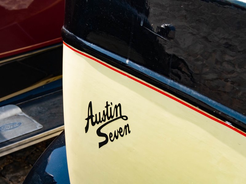 32-Austin-Seven-Saloon-32-2