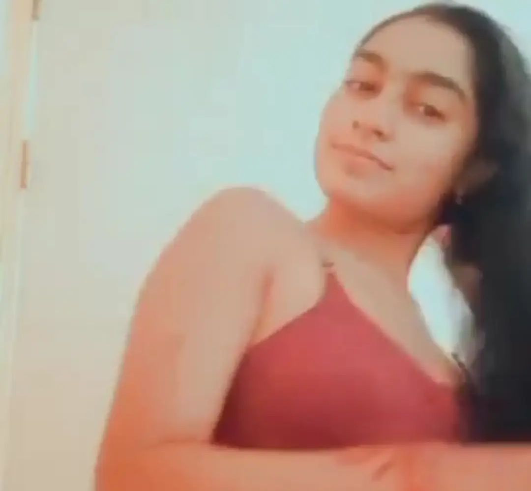 cute girl self record nude video viral