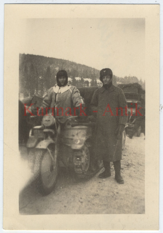 Foto Wehrmacht 1. SKijäger Div. NSU Kettenkrad LKW 1945 Ungarn S