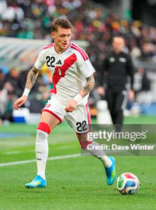 La insólita historia del futbolista peruano Oliver Sonne en el Burnley da un nuevo giro