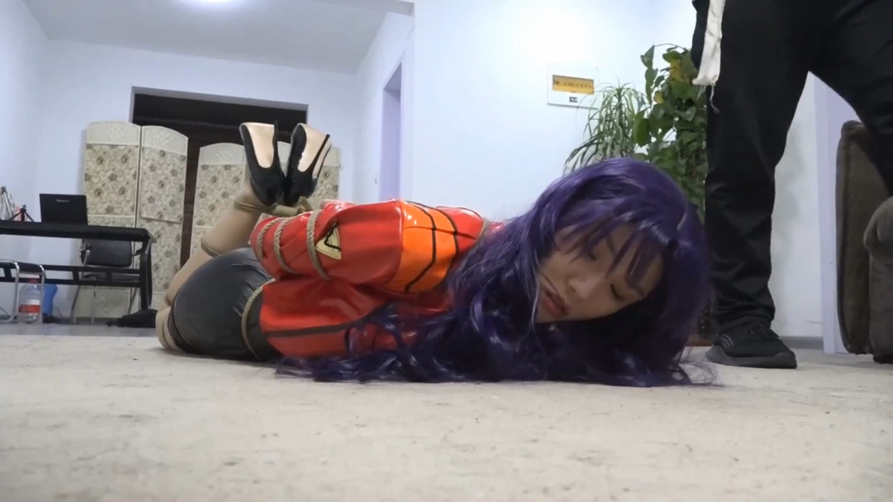 逍遥 定制葛城美里cosplay.mp4_20230222_103537.211