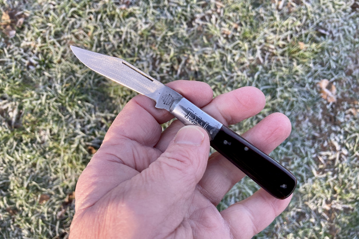 5BE01B58-22D5-49B1-A0B1-1E0430B18FE4