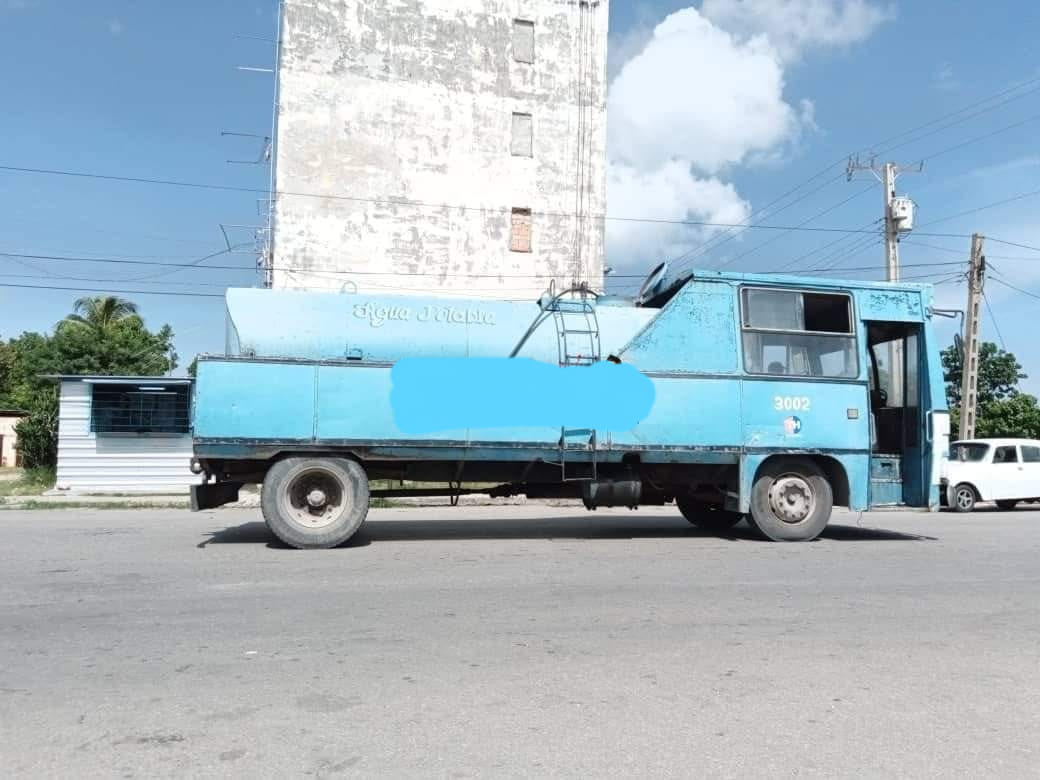 mnibus-cubano-se-declara-transpipa-y-pide-que-le-reconozcan-su-identidad-de-g-nero-Ay-qu-muela