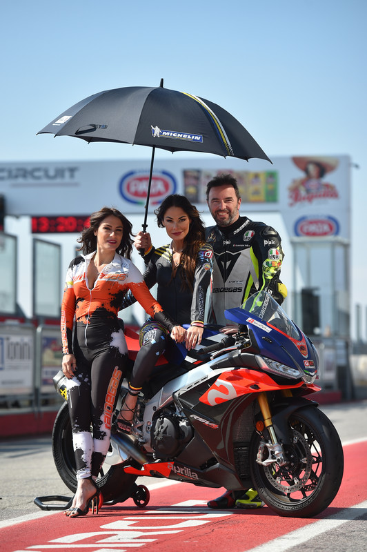 8D136990-4C3A-4BD6-89B6-D0C23E6C529E