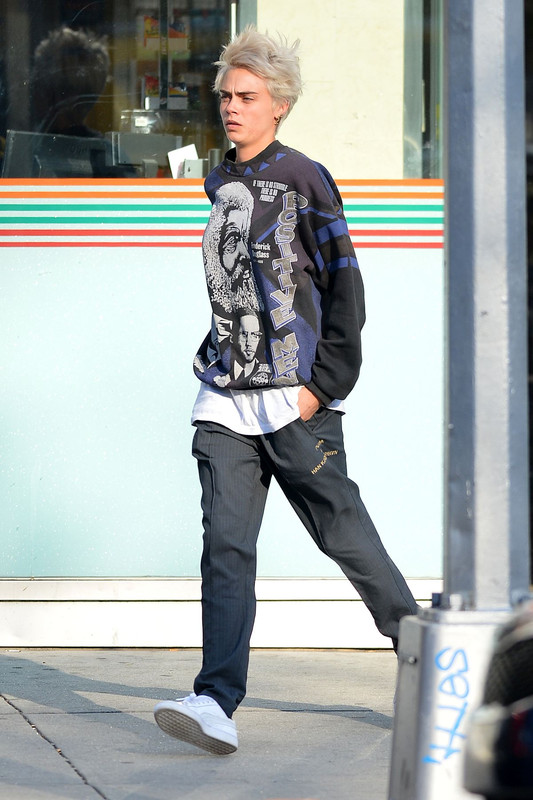 cara-delevingne-out-and-about-in-new-york-04-29-2018-2