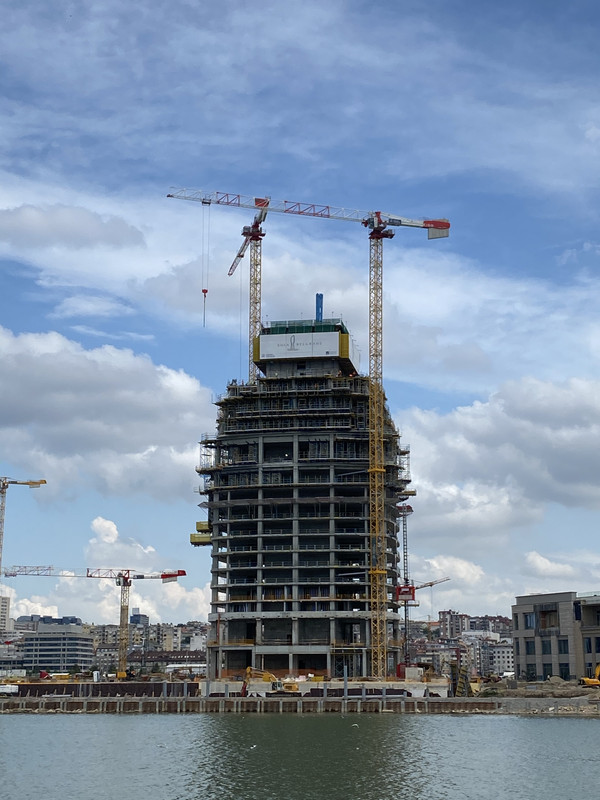 F1DD1EAE-CEB1-46EF-BBDA-9B0167EC822C