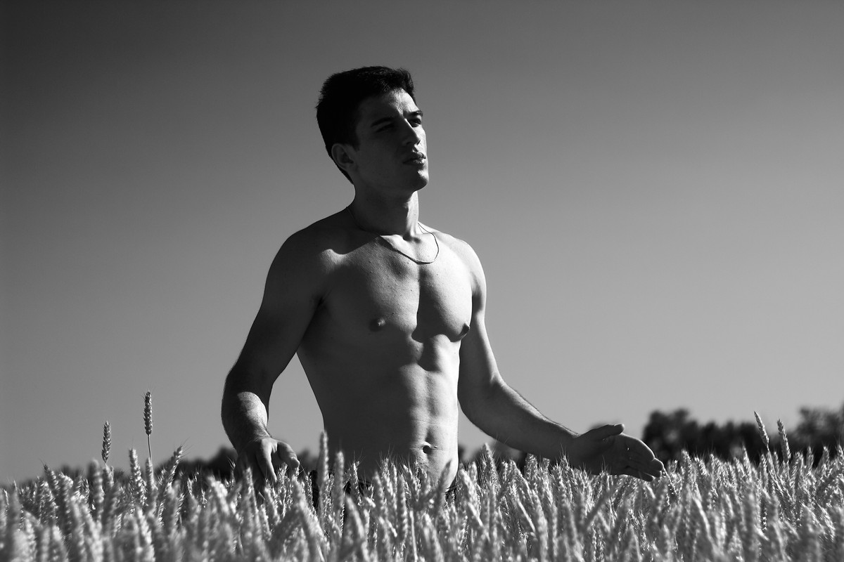 FFAF17C3-C077-4630-AE61-449E434AE9CB