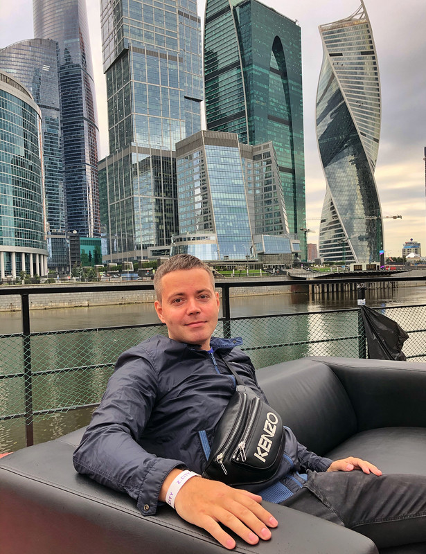 4E5966E4-BAA7-4076-81A8-DF0F08271534