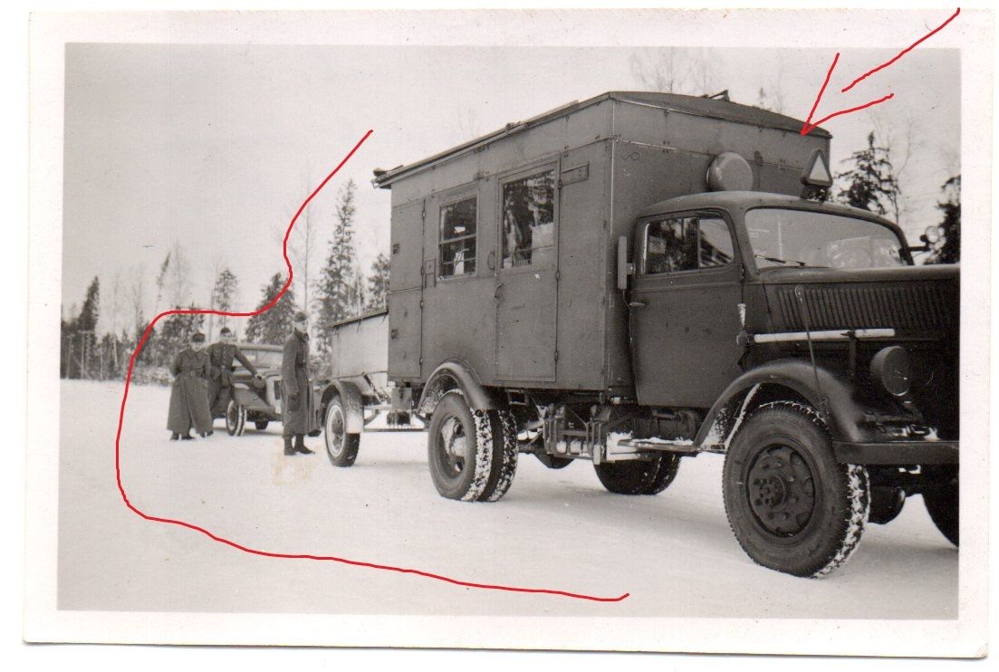 Foto Soldat Büssing LKW Kasten- Sonderaufbau Anh