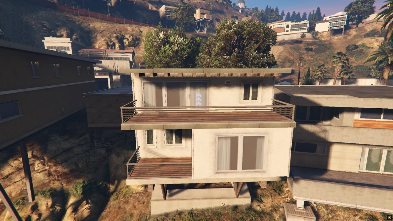 South Mo Milton Drive 14 Mid-End Apartment Interior, Occupancy: True