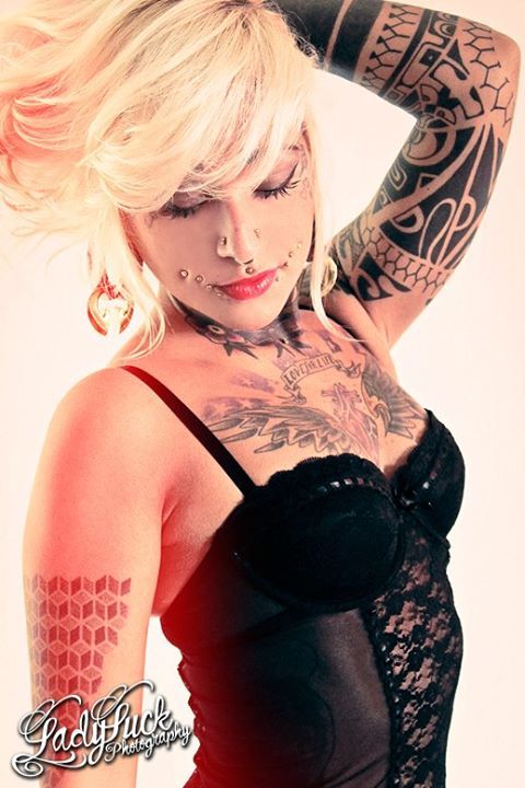 tumblr_mv8a4cjcOl1rn11zao4_500