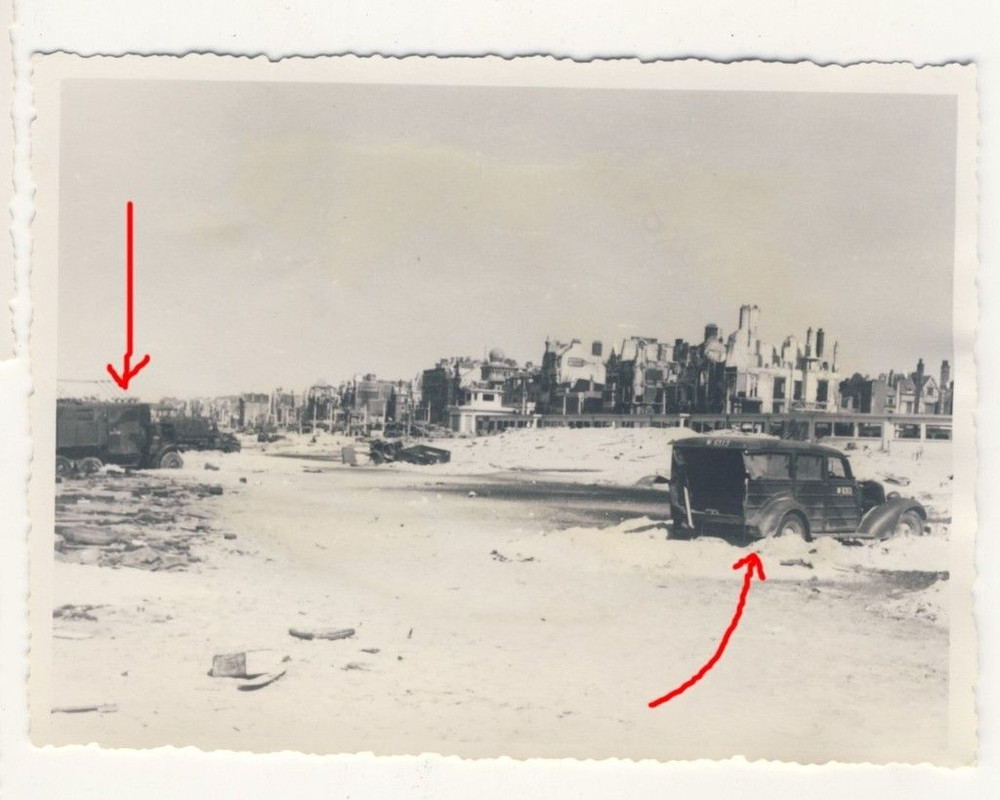 Foto DÜNKIRCHEN Frankreich - BRITISCHE Fahrzeuge