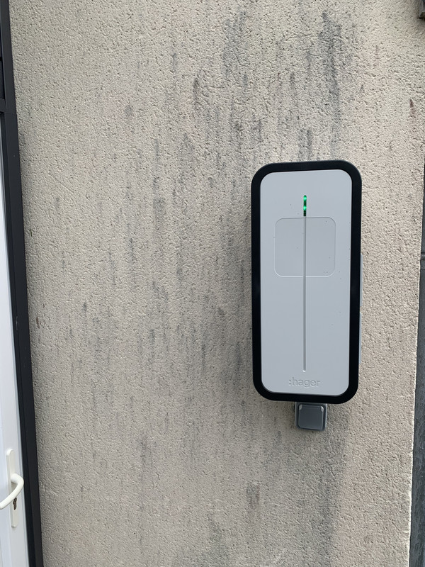 E7857260-2404-4B65-B0D3-C428611C0C84