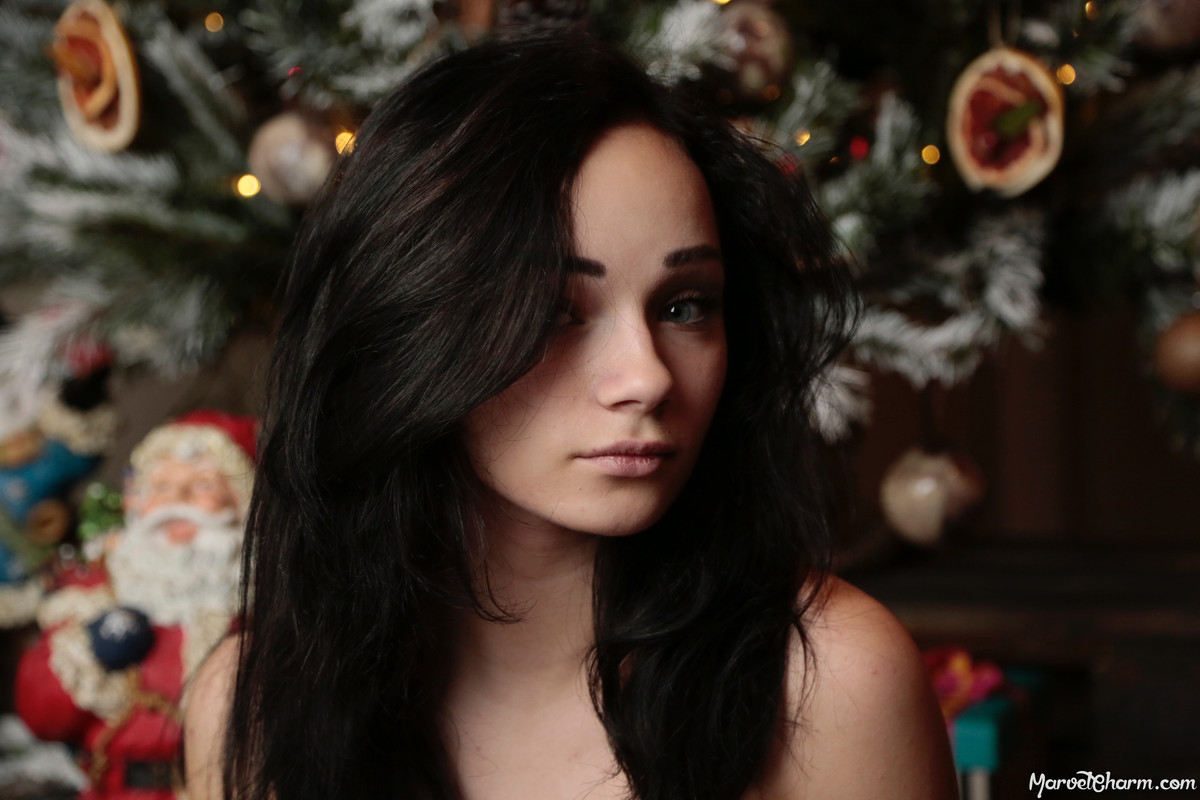 MarvelCharm_Karina-Holiday-Spirit-095