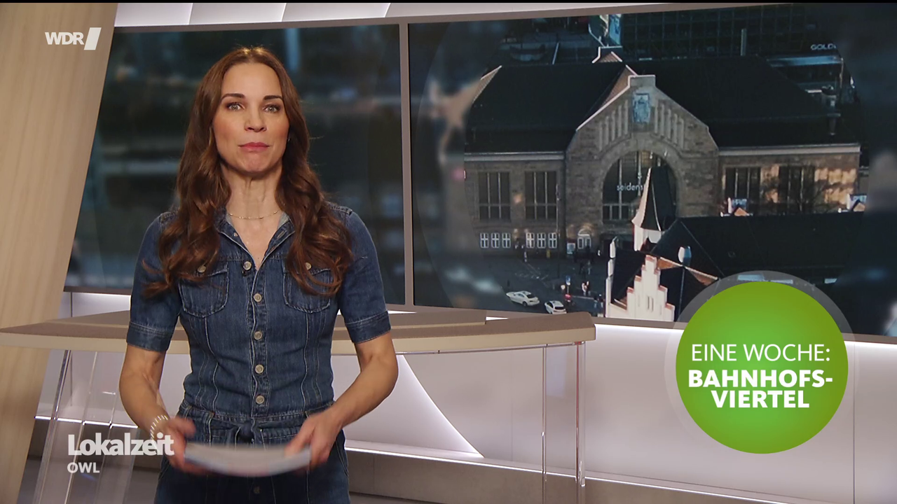 Kristina Sterz WDR Lokalzeit OWL 24 04 2026 90X Caps 68